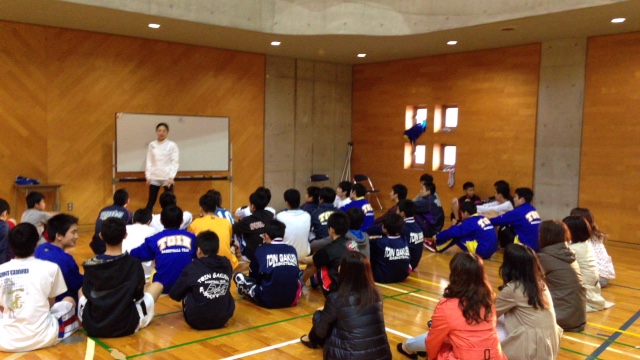 横浜私立桐蔭学園中学校・高校バスケットボール部へ姿勢・体幹指導に行ってまいりました！